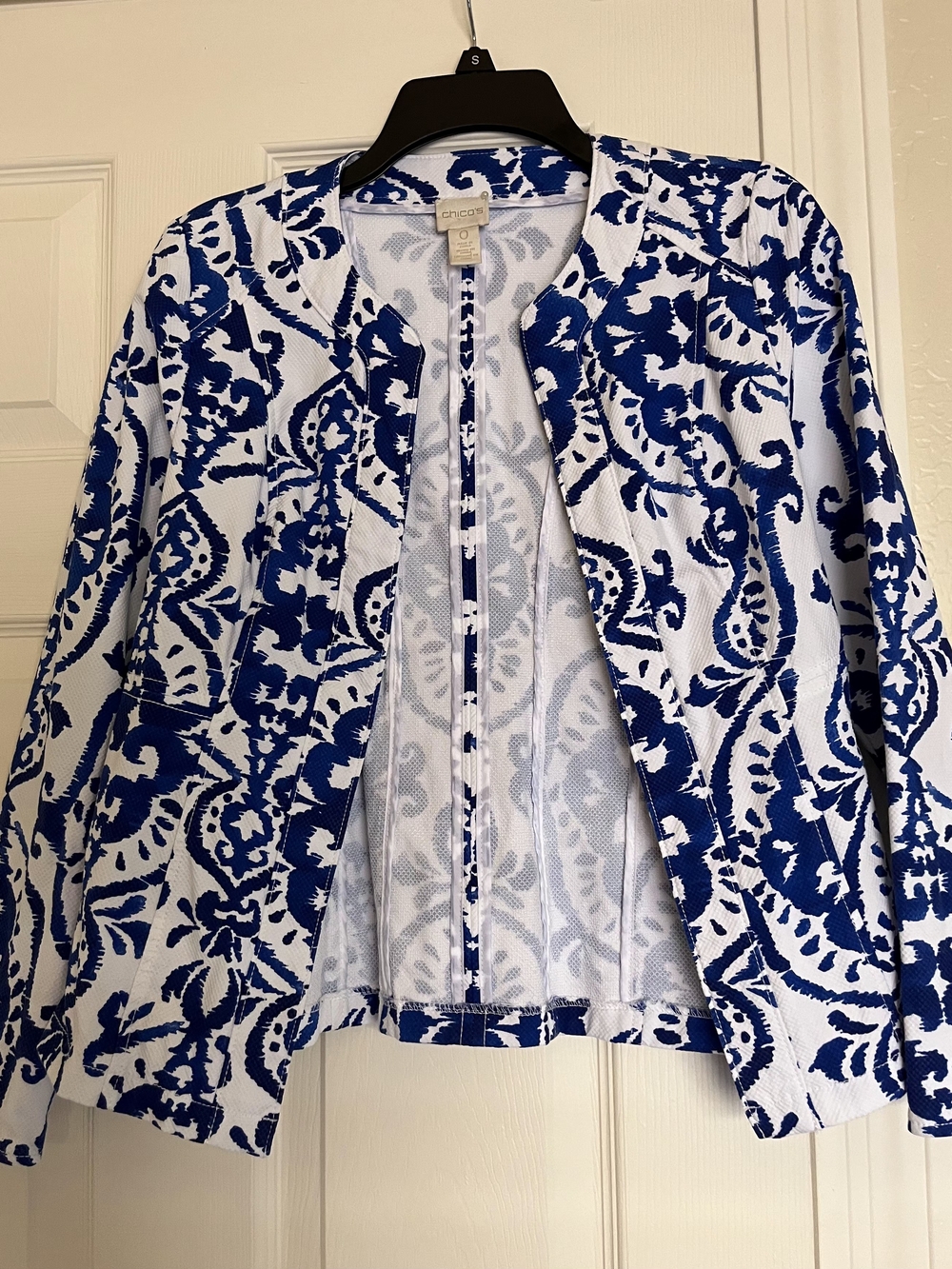 Chico's Textured Blue & White Jacket!